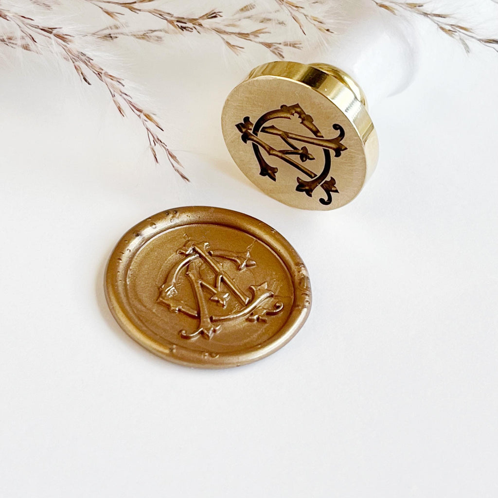 Personalized Monogram Wax Seal Sticker, Elegant Initial Seals for Wedding Invitations, Intertwined Initials